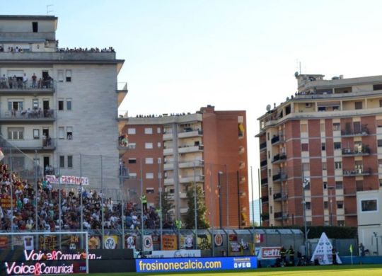 I balconi di Frosinone sullo stadio Matusa