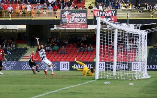 Il gol di Galano in Foggia-Ascoli (foggiatoday.it)